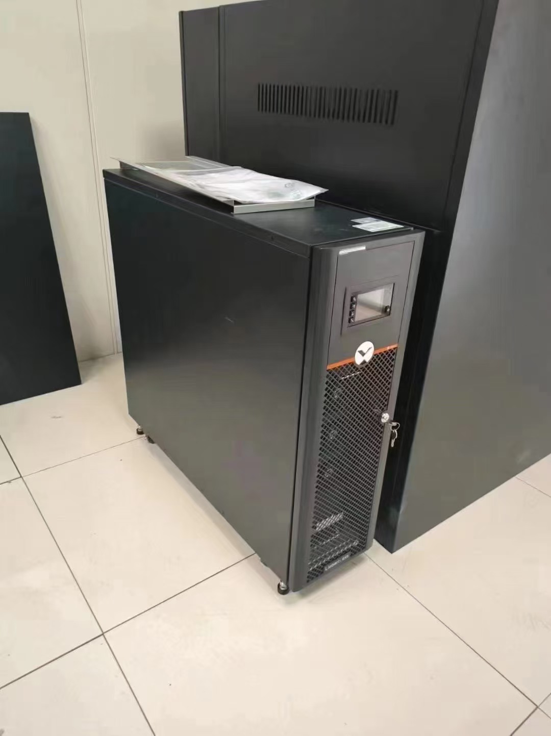 北京某航空公司机房新增UPS项目EXS30PRO